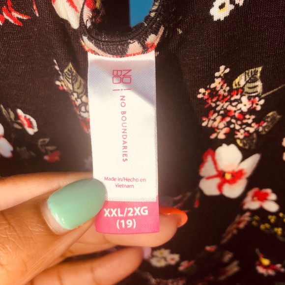 Beautiful casual black dress with floral print - Picture 2 of 3